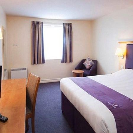 Premier Inn Newport Wales Kültér fotó