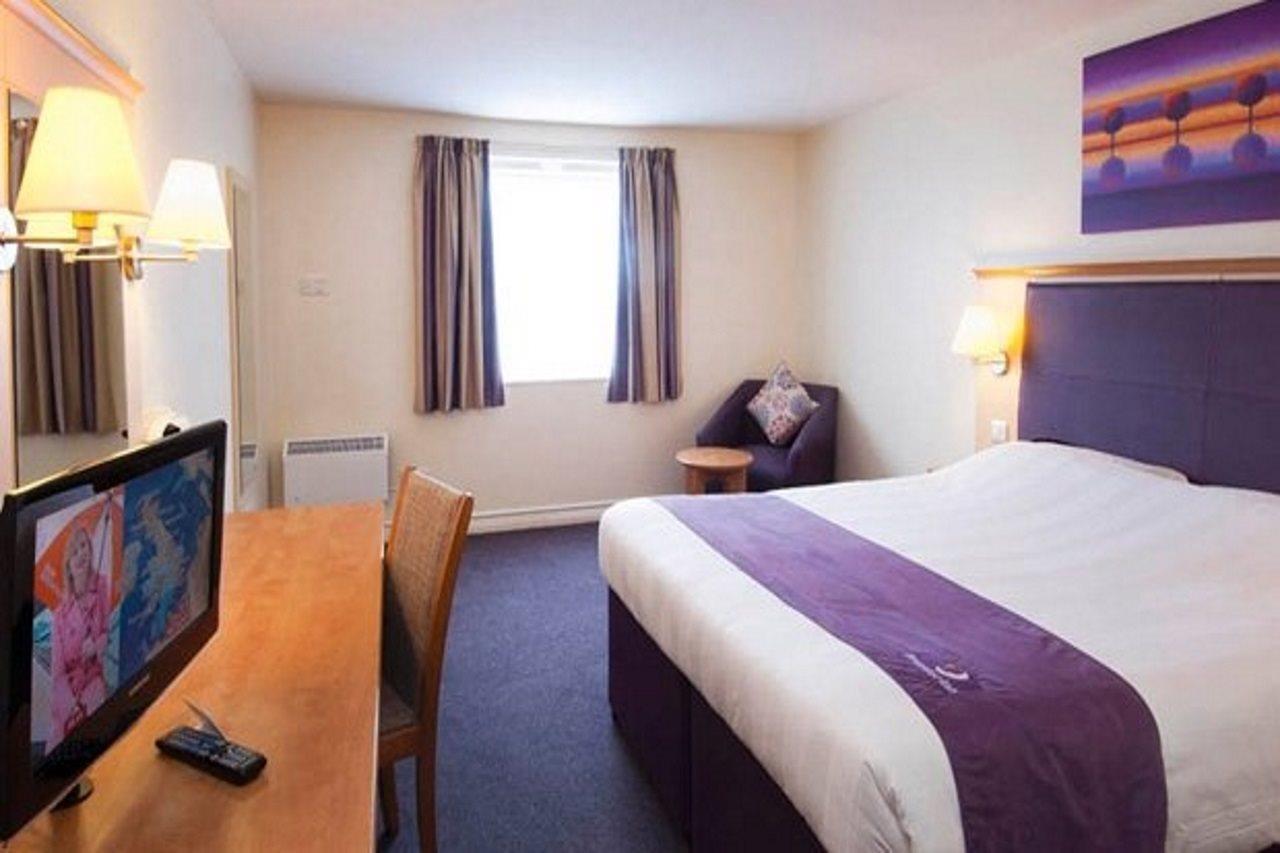 Premier Inn Newport Wales Kültér fotó